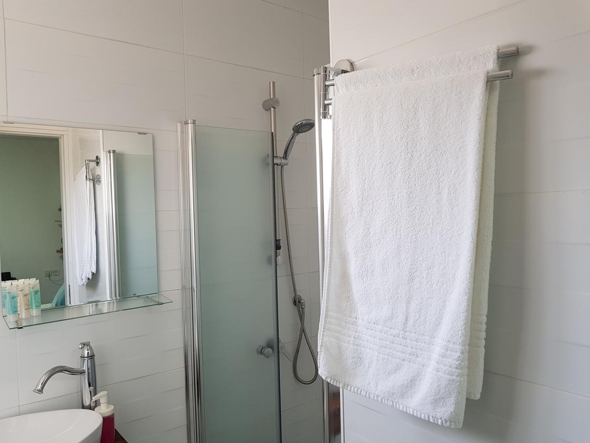 Airport Guest House - One-Way Free Shuttle Or Yehuda Rum bild